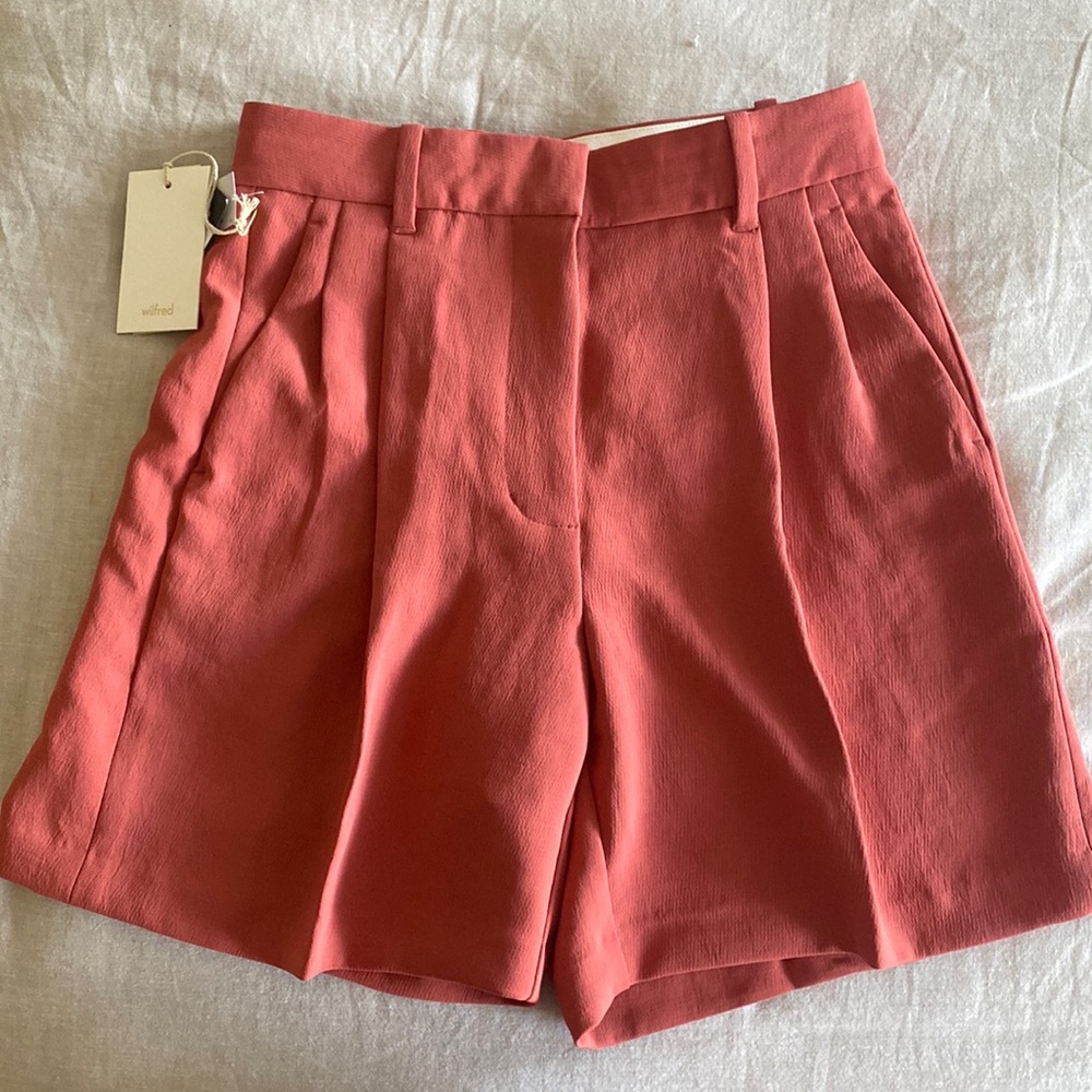 ✨ Aritzia ✨ Wilfred Effortless Short